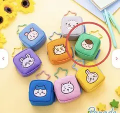 ちいかわ カラビナつき刺繍スクエアミニポーチ くりまんじゅう