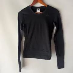 adidas ブラック 長袖シャツ