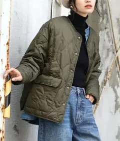 オリーブ色キルティングジャケット オーバーサイズ