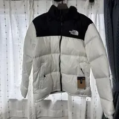 THE NORTH FACE リラックスフィット ダウンジャケット