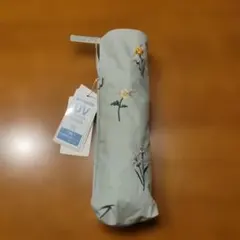 【新品】 because 折りたたみ傘 日傘 薄緑花柄刺繍のサムネイル