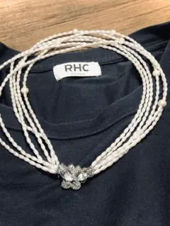 パールネックレス 蝶々モチーフ付き