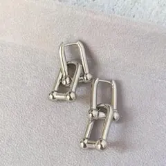 デザインチェーンピアス　U型　シルバー925 シルバーアクセサリー　シルバー