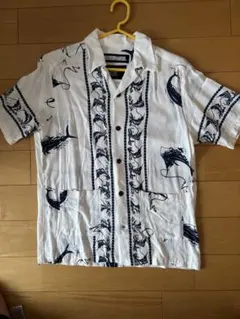 美品】キャンディストリッパー鳥獣戯画チャイナシャツ 美品】キャンディストリッパー鳥獣戯画チャイナシャツ - メルカリ