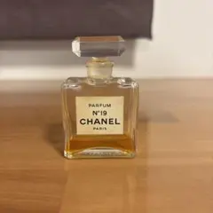 CHANEL No.19 パルファム ミニボトル 香水 シャネル