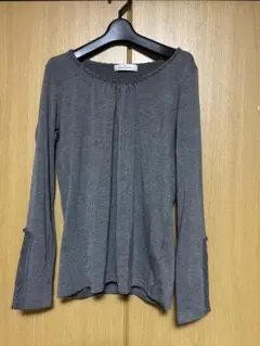 GALLERY VISCONTI グレー長袖トップス