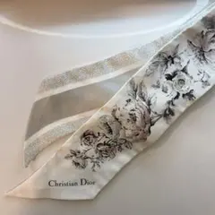 週末セール♡Christian Dior 花柄シルクスカーフ　ミッツァ