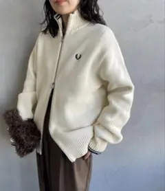 FRED PERRY ジップアップ ニット