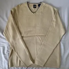 GAP Vネックニット ベージュ Sサイズのサムネイル