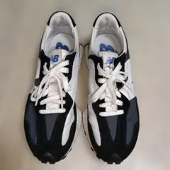 New Balance 327 ブラック/ホワイト スニーカー 25.5cm