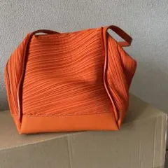 美品］PLEATS PLEASE BIAS PLEATS BAGのサムネイル