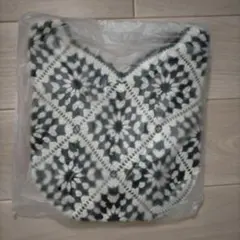 グラニースクエアショルダーバッグ