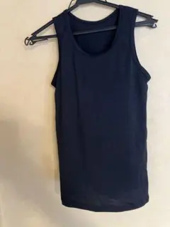 ト*ン様 UNIQLO HEATTECH 黒タンクトップ 140cm