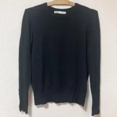 ZARA 黒ニット 長袖 シンプル ゴールドボタン付き レディース