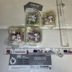 PEANUTSパッケージミニチュアコレクション 4個セット