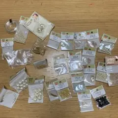 ビーズ・アクセサリー材料セット　貴和製作所　パーツクラブ　3000円相当