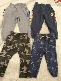 恐竜柄と迷彩のパンツセット 95cm