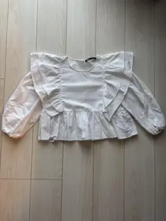 ZARA フリル付きホワイトブラウス 七分袖