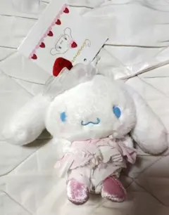 いちごホイップケーキ　シナモロール　シナモン　マスコット　ぬいぐるみ