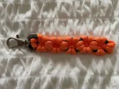 ハンドメイド パラコード 花柄編み込みのチャーム