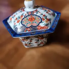 有田焼　錦松梅　弥右衛門　蓋つき煮物椀六角形 花柄