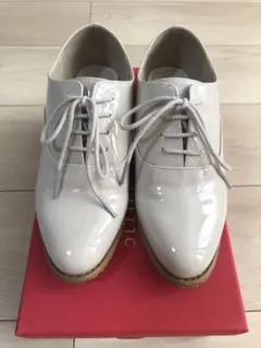 21.5 オリエンタルトラフィック] ベージュ　低めヒール