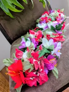 メリーモナークレイ ピンク系 南国の花をふんだんに使ったトロピカルな花レイ