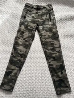 Gap fit 迷彩パンツ　150