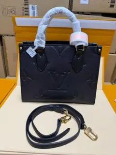 LOUIS VUITTON オンザゴー ショルダーバッグ