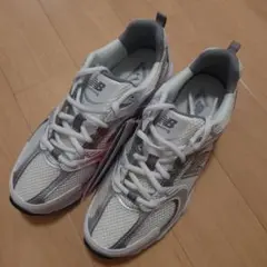 SLOBEIENA《WEB限定》NEW BALANCE / MR530 24cm
