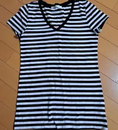 AZUL basic ストライプ Vネック Tシャツ Sサイズ