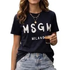 MSGM 定番ペイントロゴ Tシャツ ネイビー XS イタリア製のサムネイル
