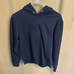 GUESS ブラック フード付きパーカーのサムネイル