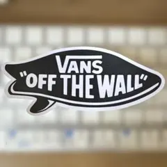 VANS SURF OFF THE WALL 耐水ステッカー グレーのサムネイル