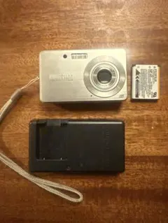 FUJIFILM FINEPIX J15fd シルバー　動作確認済06 FUJIFILM FINEPIX J15fd シルバー 動作確認済06