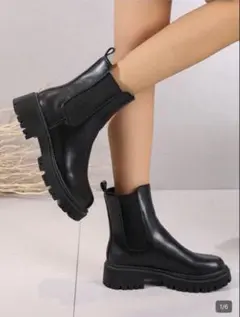 SHEIN 厚底ブーツのサムネイル