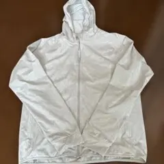 ユニクロ　上着　パーカー　ウィンドブレーカー