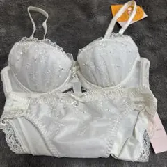 tutu anna B75 M ホワイト ブラジャーショーツセット