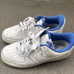 Nike ホワイト/ブルー スニーカー