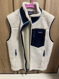 patagonia フリースベスト Mサイズ ベージュ/ネイビー