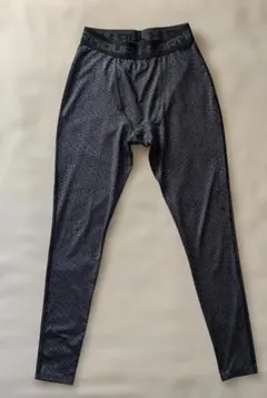 美品 UNDER ARMOUR ブラック レギンス XL