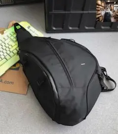 軽量ナイロン製 ワンショルダーバッグ ボディバッグ 大容量 ブラック 通勤 通学