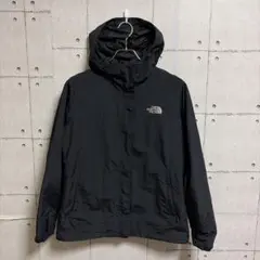 定番ブラック　ノースフェイス　刺繍ロゴ　マウンテンパーカー　レディースL