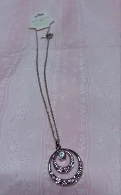 シルバー クリスタル風 ペンダント ネックレス