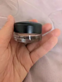 MAC プロロングウェア ペイントポット アートセラピーチィ