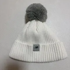♡ニューバランス キッズ ポンポン付きニット帽 フリース裏地 韓国♡