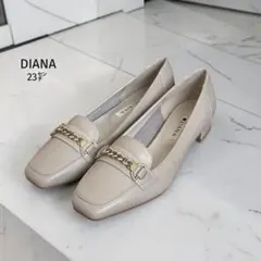 極美品✨ DIANA ダイアナ フラット パンプス 23㌢ グレージュ チェーンのサムネイル