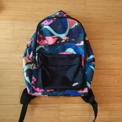 Nike カラフルリュック