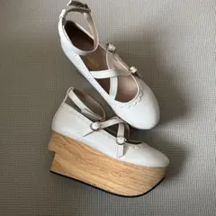 BODY LINE ホワイトウェッジソールパンプス230のサムネイル