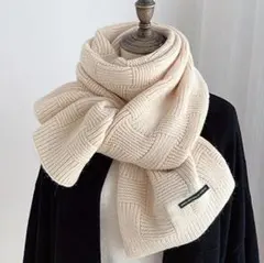 ☆新品暖かい☆ ケーブル編み デザイン Fenrun クリーム色 ニットマフラー